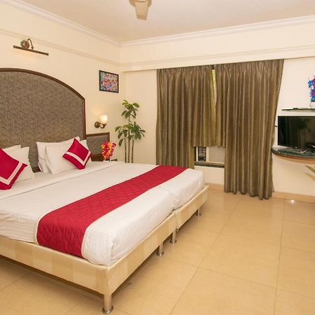 Octave Bund Garden Hotell Pune Exteriör bild