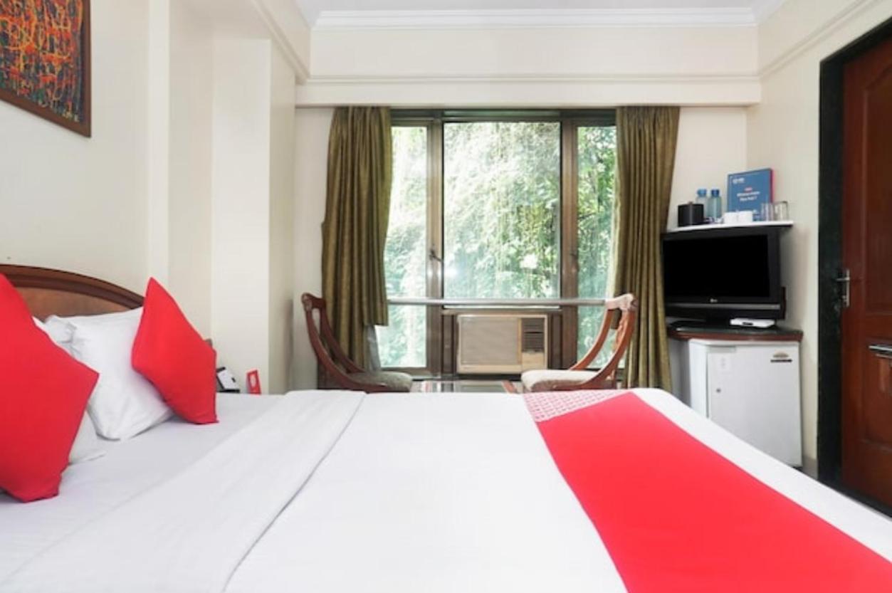 Octave Bund Garden Hotell Pune Exteriör bild