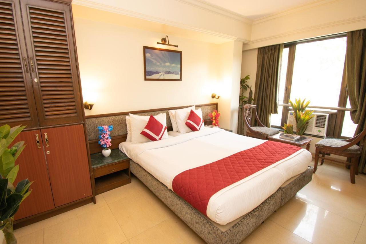 Octave Bund Garden Hotell Pune Exteriör bild