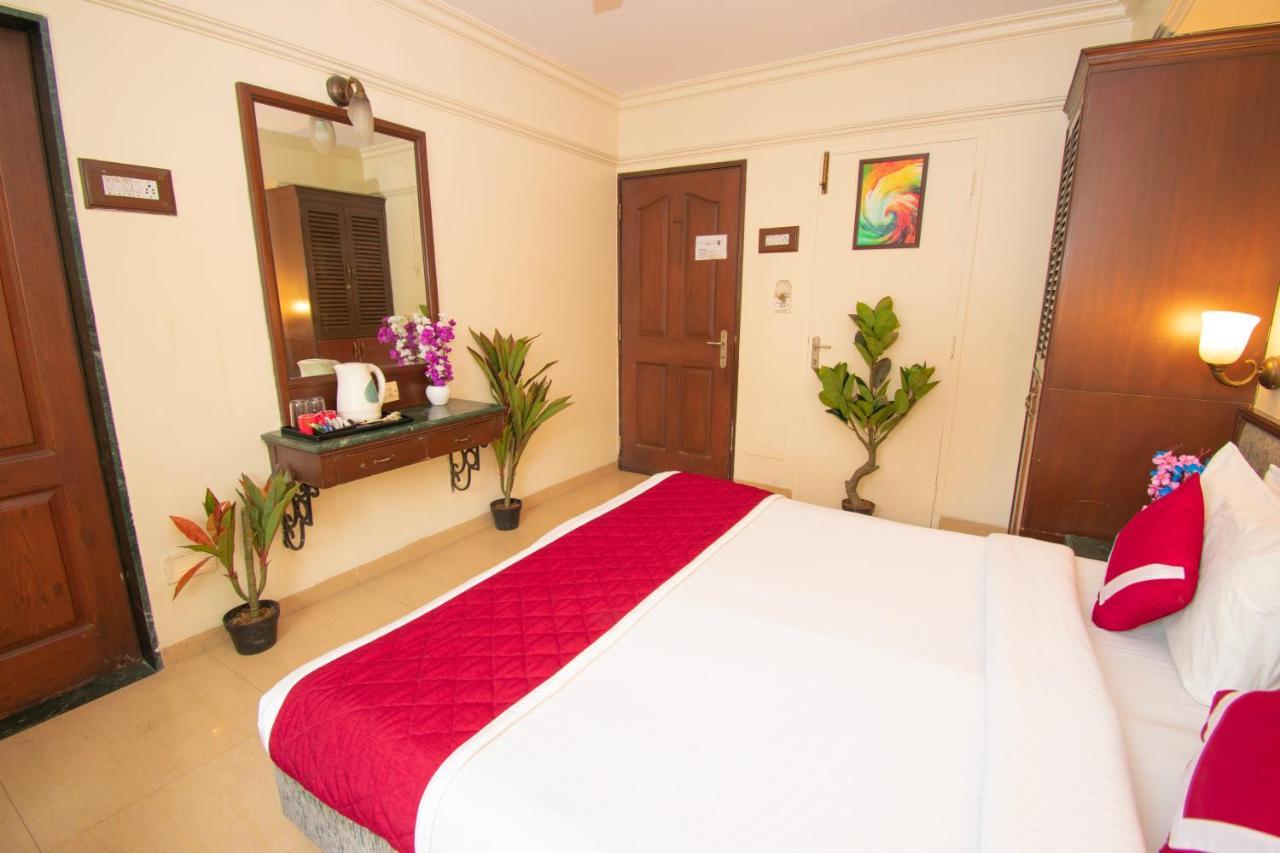 Octave Bund Garden Hotell Pune Exteriör bild
